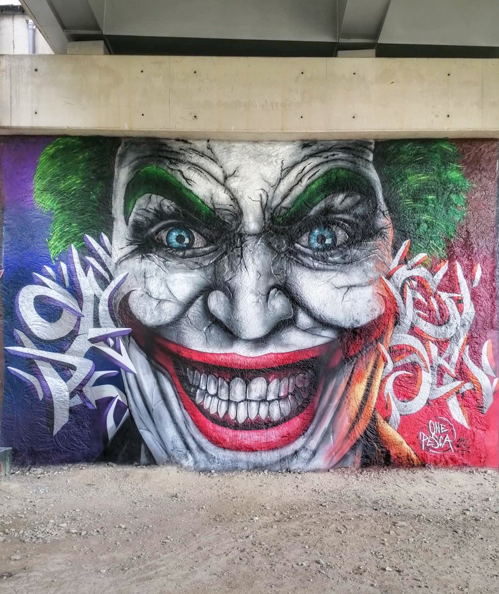 HunterStreetart's tweet photo. [#streetartparis13 / JUIN 2022] Artwork «🃏 Put on a happy face🃏 » by @onepesca, découvert dans le 13eme à #paris !
#onepesca #streetart #spot13 #thejoker #graffiti #happyface https://t.co/MJntPwPHvF