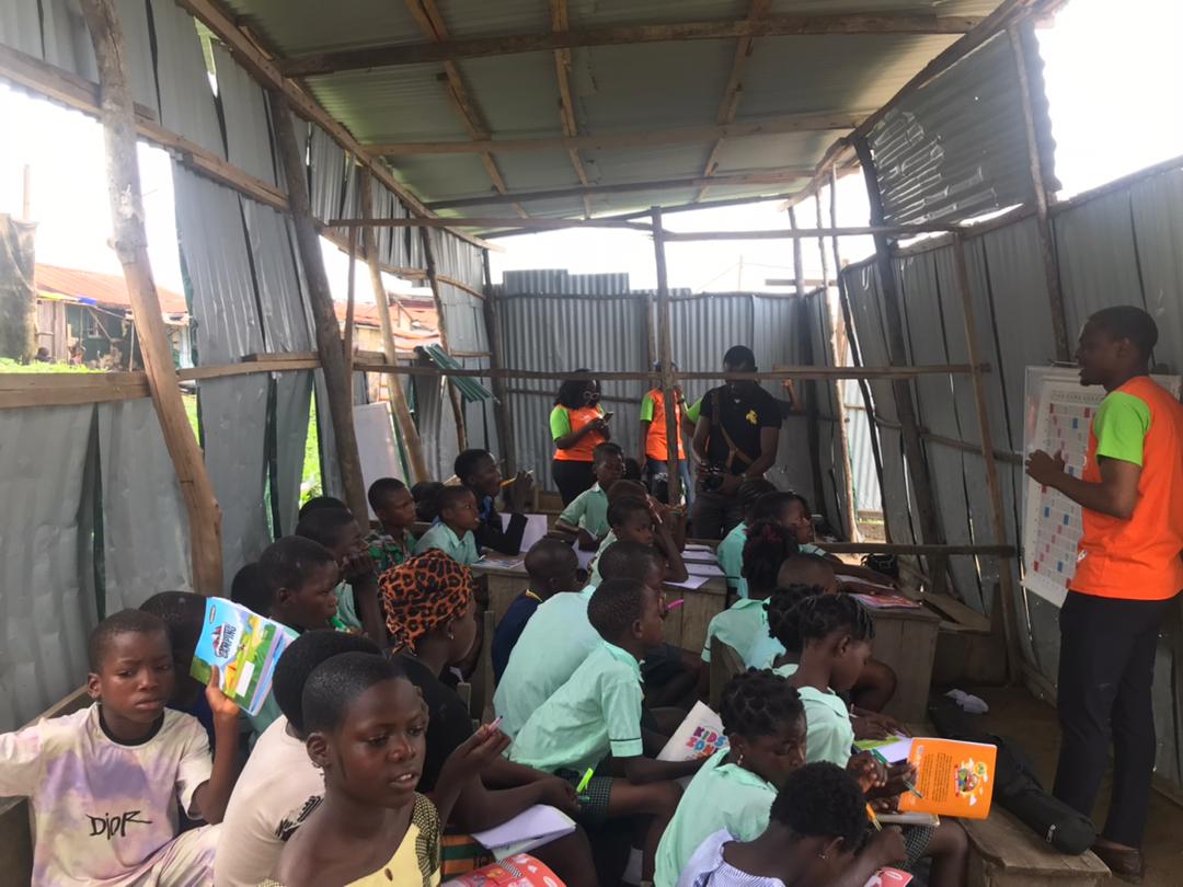 TheDanIbitoye's tweet photo. We did a thing or two over the weekend with the beneficiaries, it was their first interaction with Scrabble board.
I enjoyed every bit of it and their eagerness to learn was mesmerising.
what we do @Peds_ca_
#unscrabbled #pedsca #scrabble #wordgame https://t.co/PWDRlY7z43