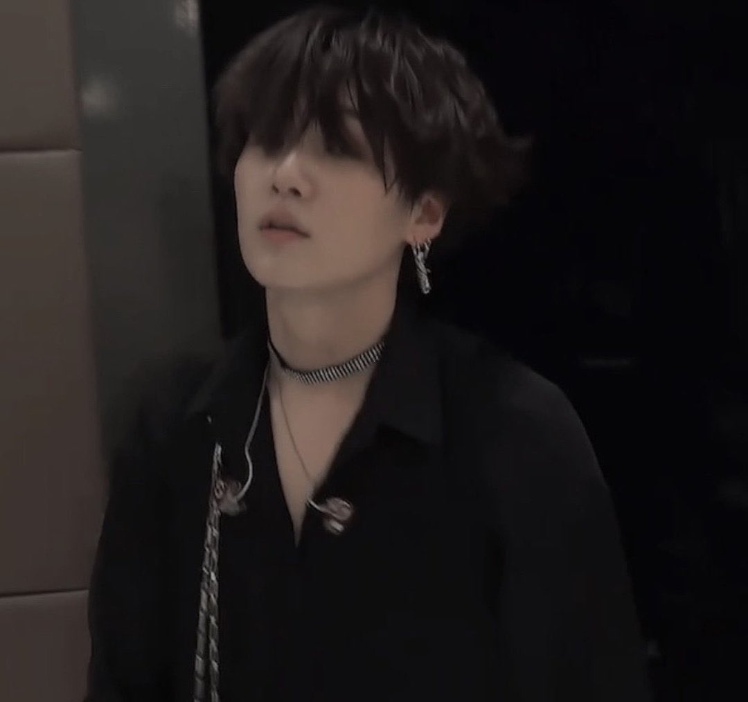 EB0YOONGI's tweet photo. https://t.co/FPdJS54dkm