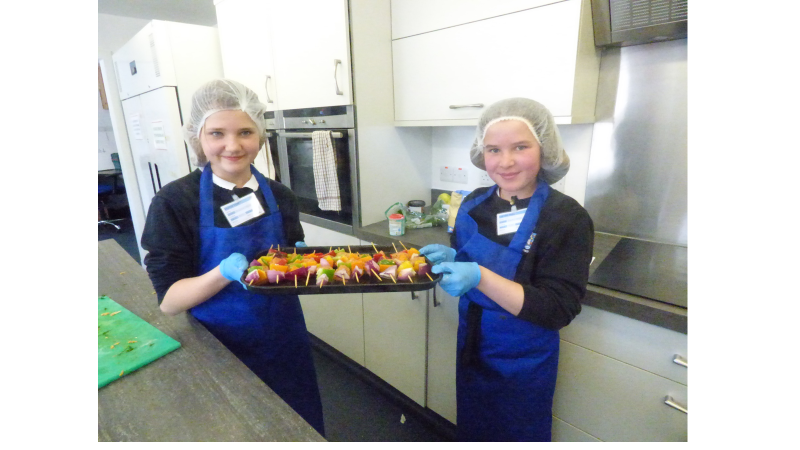 buckiehighmfl's tweet photo. Last Thursday our S1 Seafood Finalists spent the day @asl_seafoods. You can see that they had a great day visiting the factory, learning how to fillet salmon and recreated their winning dish! #learningintheworkplace #SLEA @KellyCormack5 @dyw @BuckieHighHE @SheenaSCILT https://t.co/imhIgiQ1yL