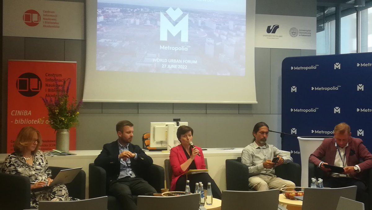 metropoliagzm's tweet photo. Unikalna rola miast i ich strategii w działaniach na rzecz Agendy 2030 - to temat pierwszej dyskusji w CiNiBA #Metrolab - zapraszamy do nas na dobrą dawkę wiedzy, jesteśmy tutaj do wieczora. 🙂 #wuf11 https://t.co/rxsNA7rUDT