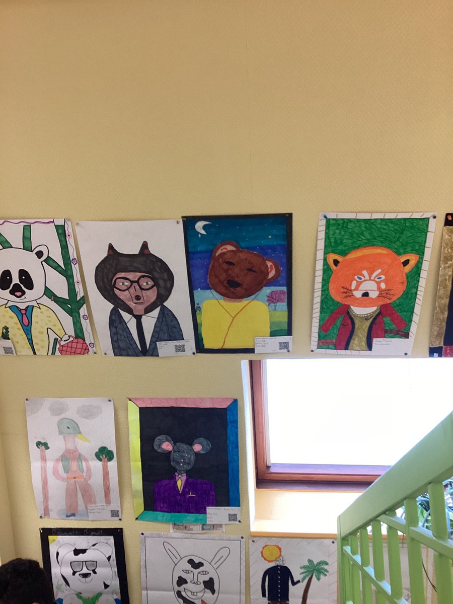 SFND_Lesneven's tweet photo. La galerie des zoo portraits des 5E et 5C est en place en permanence. Il est possible d’écouter la présentation des personnages via le QRcode dans le cartel. #SFND #Lesneven https://t.co/AjY6LskjTX