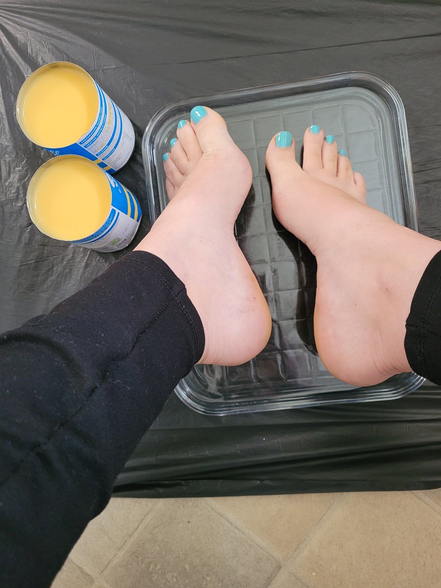 SheGotSole42's tweet photo. About to get messy for a custom 🤤

I love it when you guys are creative and ask for fun things!

I still have a couple of spaces available this week. DM to discuss https://t.co/Xw2v3ET76U