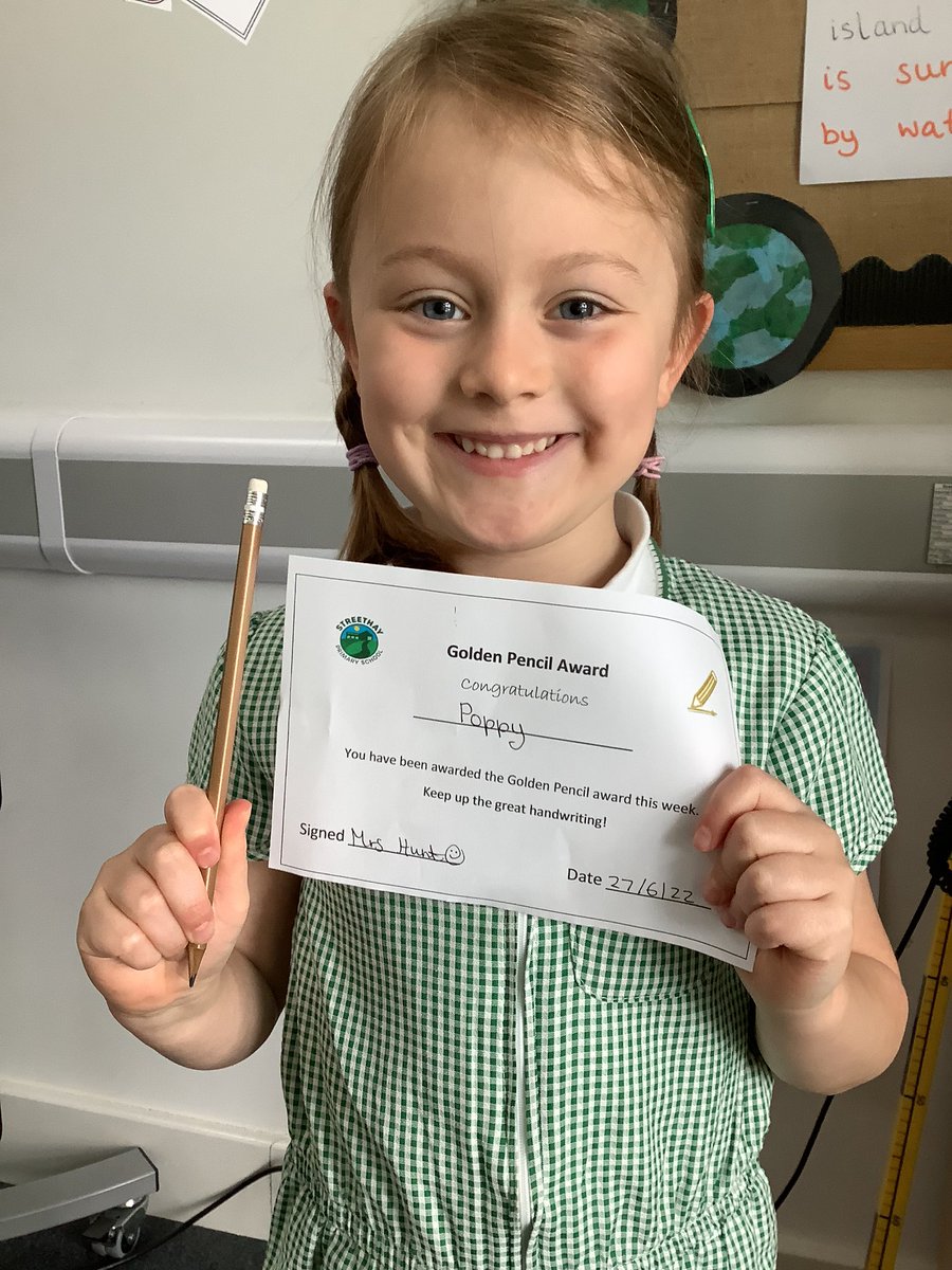 StreethaySchool's tweet photo. A huge well done to Poppy for being awarded the Golden Pencil in Rabbits this week! #beautifulhandwriting #proud #wow https://t.co/x27tVn6JlK