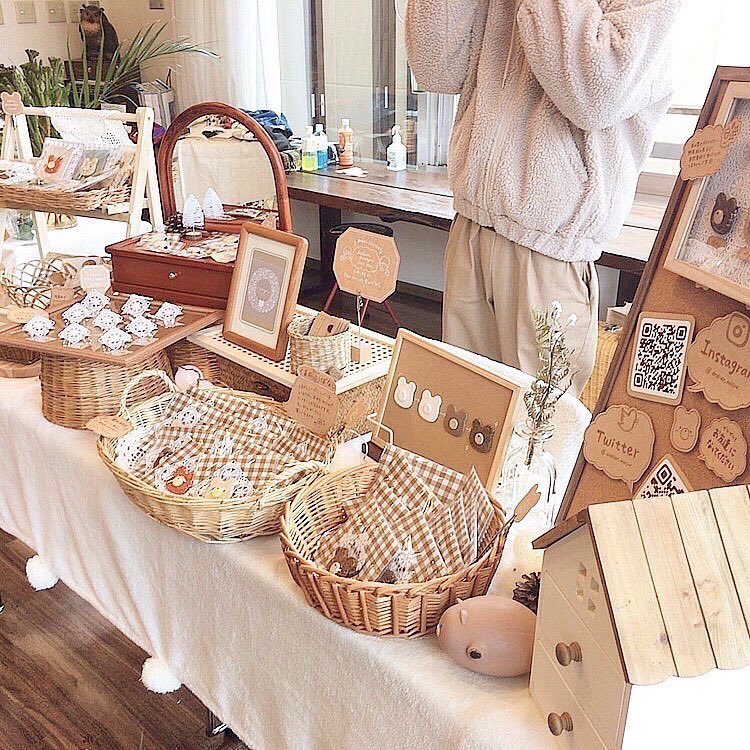 atelier_mocyu's tweet photo. 【7月 出店のお知らせ】

①つむぎ結縁市
【日時】7月3日 日曜日 10:00-16:00
【場所】MIKKEL Lab.《大江町》
(ケイクスデザインオフィス1F)
⁡
②色彩のマルシェ
【日時】7月10日 日曜日 10:00-16:00
【場所】最上川ふるさと総合公園

ぜひお越しください🐻🍒 https://t.co/m9EW0KofvA