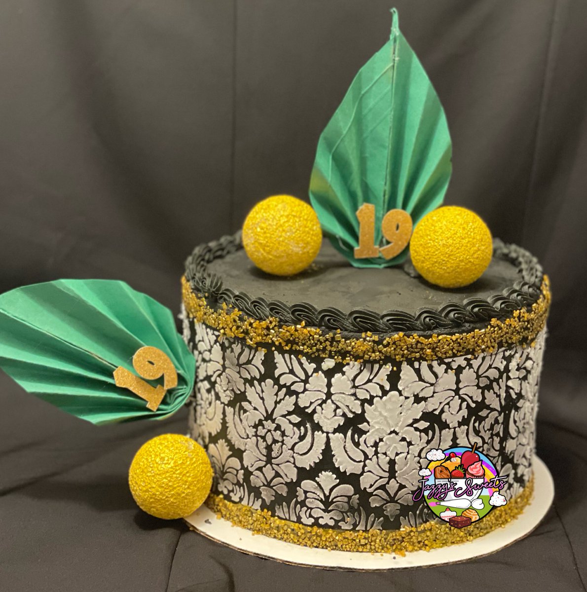 19th Anniversary Cake 🎉🎉

Visit jazzyssweets.com

#EverythingIsBetterHomemade #EatTastyTreatsWithJazzysSweets #bakegoods #baking #bakery #bakingwithlove #desserts #CustomCake #anniversarycake #Raleigh #raleighnc #raleighcakes #cake #blackownedbakery #blackownedbusiness