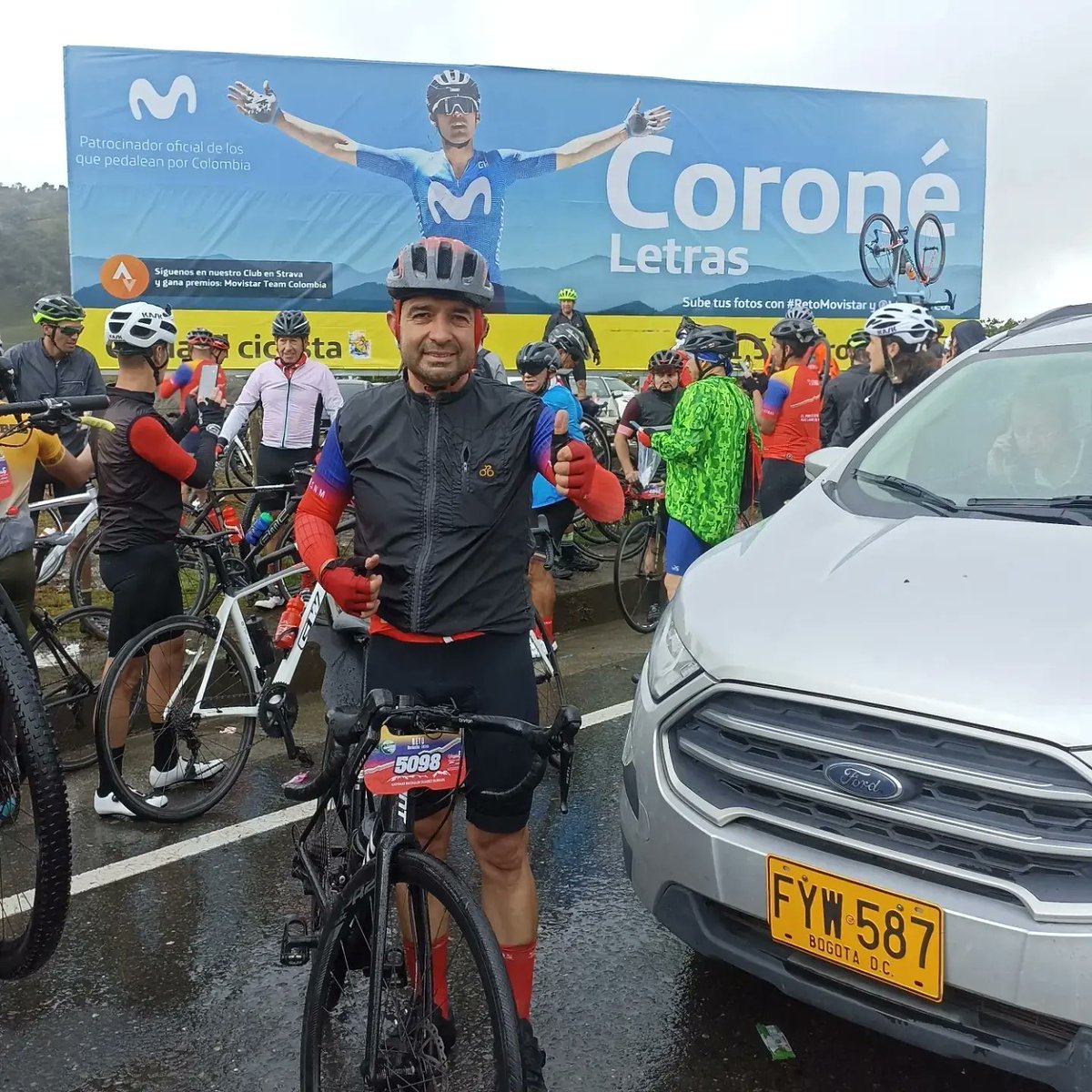 GiovaniBataglin's tweet photo. #AltoDeLetras #CoronéElAltoDeLetras De esos retos que todo ciclista quiere realizar y cumplir, en medio de fuerte lluvia todo el camino, humedad y viento fuerte pero con todas las ganas, tal cual como dijo Nairo "cuando las piernas se cansan se pedalea con el corazón" https://t.co/w3vlTAK2mg