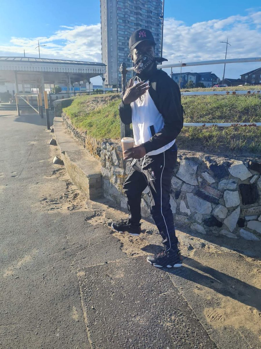 RichardSTOCKDA4's tweet image. This male took a venerable 12year old girl in Margate yesterday held her in a flat overnight, fed her alcohol assaulted her and then tried to force on a train to London this morning. If anyone knows him he must be sort out and handed to authorities.