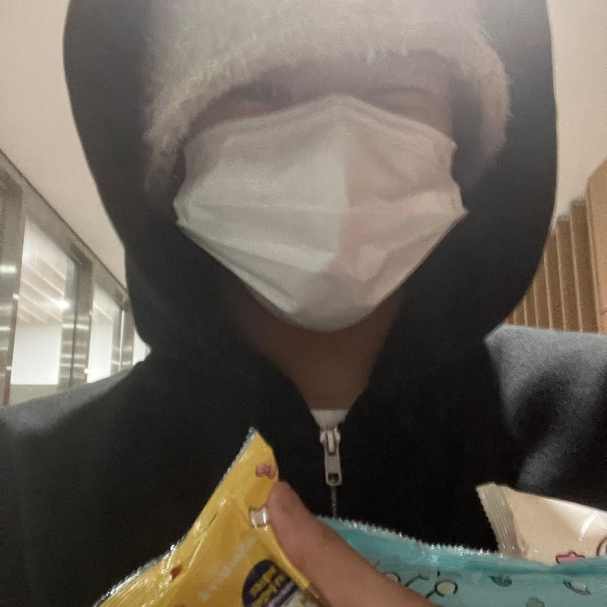 ccelest_j's tweet photo. Si paling lucu banget.

Yoon Jaehyuk one tweet au! https://t.co/ZbvmByLGpR