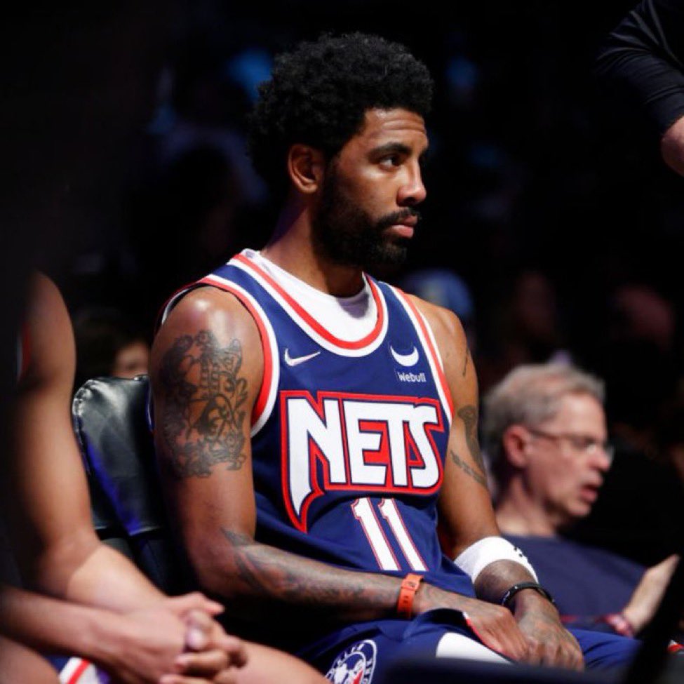TheHoopCentral's tweet photo. Report: “There are sources very close to the situation who strongly believe (Kyrie) Irving is trying to make his way to the Lakers here and everything else is just (necessary) noise.”

(via @sam_amick, https://t.co/a31yO3QQJ1) https://t.co/swbAvbpHTq