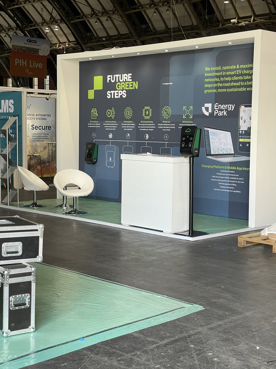 FutureGSteps's tweet photo. Getting there on the stand build ready for tomorrows show. Looking forward to meeting all new and existing clients!!

#housing2022 #ukhousing #socialhousing #affordablehousing #housingassociations #housingforall https://t.co/Y2Lq0pjKA3