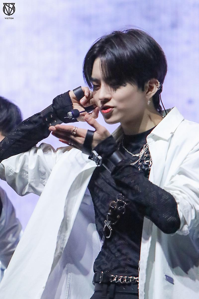 🍇

#수빈 #SUBIN #빅톤 <a href="/VICTON1109/">VICTON(빅톤)</a>