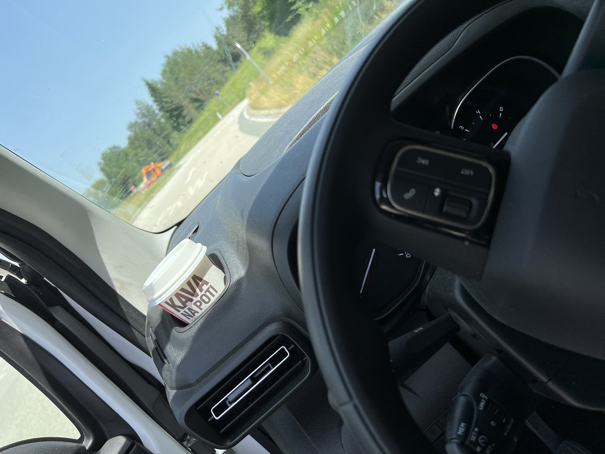 Tisti <a href="/LeTour/">Tour de France™</a> obcutek … 

<a href="/TVSLOsport/">Športni program TV Slovenija</a>