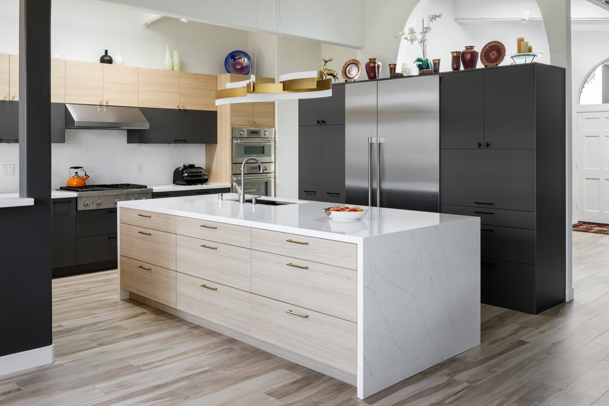 DixielineSoCal's tweet image. Fresh energy has been created with this new gathering space ❗

#beforeandafter  #beforeandafterdesign #beforeandafterinteriors #newspace #newenergy #modernkitchen #kitchenupgrade