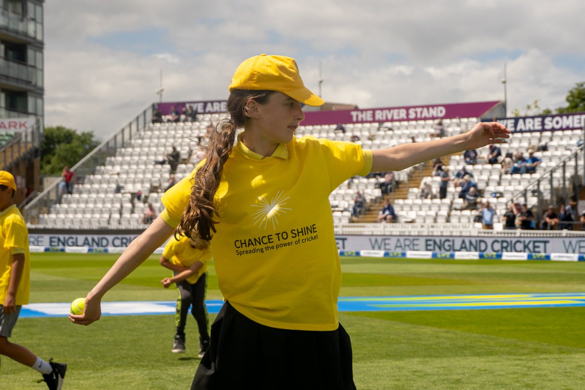 Incredible to have 1⃣5⃣0⃣0⃣ children at  @SomersetCCC for @Chance2Shine schools day for the first day of the @ECB_cricket Women's Test Match🏏

#WeGotGame #NationalCricketWeek