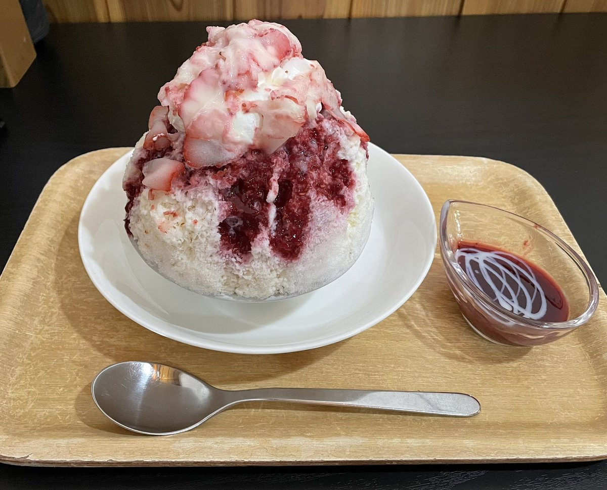 SA69rock822's tweet photo. 今日も良き日でした🌸
明日からも頑張りましょう💪
#六華亭 #かき氷🍧
#BlueBluecafe #カフェ巡り
#岡崎城 #fujifilmxa1 #写真撮ってる人と繫がりたい #写真で奏でる私の世界 https://t.co/TIXK1t67nR