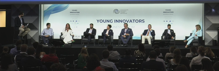 GiovannaDiTroia's tweet photo. "Fare network è fondamentale per avere successo soprattutto nel Sud Italia e rende un progetto vincente"

🎙️@andreinaromano| CEO Twilo

 Live https://t.co/Nt4mysMU6f

#YIBF #YoungInnovators #ANGI
@Angi_tech @gabferrieri https://t.co/YeHGRZMohL