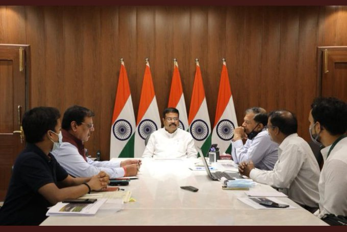 AYUSHKA21340126's tweet photo. 🤷 Education minister can't even give a single reply "🤷this how our ministry works.
     
#MODIJIextendNEETUG 
@dpradhanbjp

@DG_NTA https://t.co/Tq0BQHCvAE