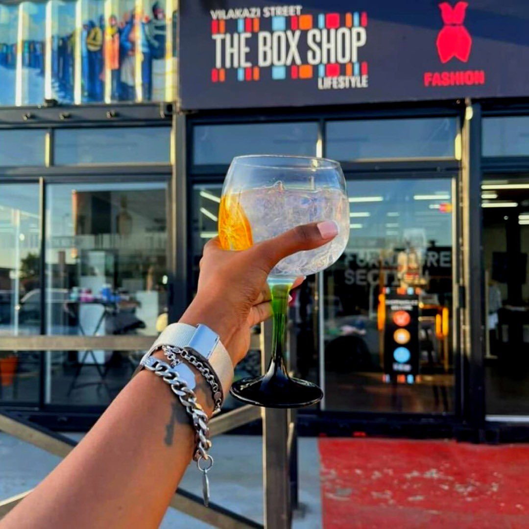 C H E E R S…to new ventures‼️🥂

Moving ONWARDS &amp; UPWARDS
We are looking forward to the new Chapter for the Box Shop Family…

#happynewweek
#happymonday 
#newventures 
#newbeginnings 
#theboxshop 
#soweto