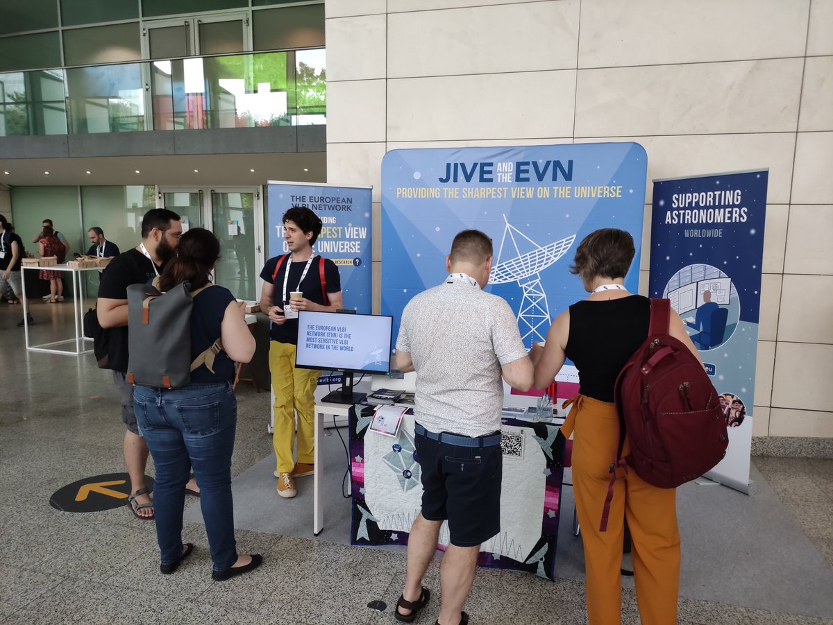 jivevlbi's tweet photo. Our colleagues Gábor Orosz and Zsolt Paragi @ZsoltParagi busy during the 1st coffee break talking to @EAS_meeting participants 

#EASValencia2022 #EuropeanVLBINetwork #VLBIRocks! https://t.co/Hh5zxpH3rE