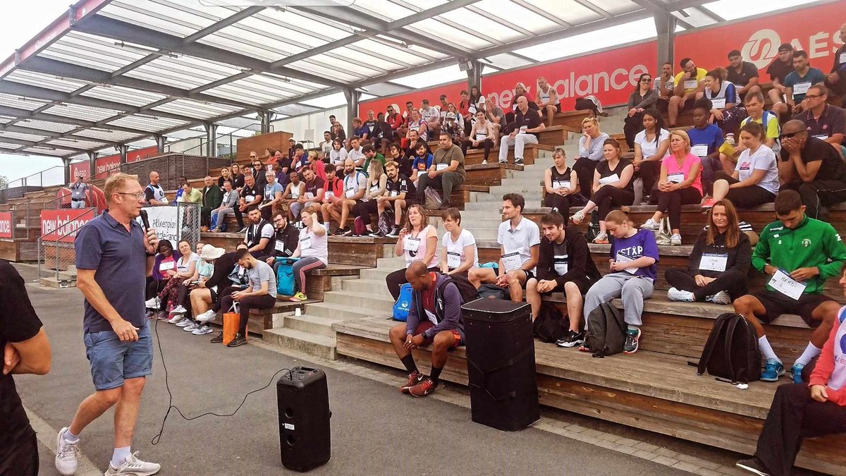 SylvieMaeseele's tweet photo. #TousMobilises #AvecPoleEmploiLomme: Le 23 juin, lors du Stade vers l'Emploi, Raphaël, demandeur d'emploi lommois, concourait dans la même équipe que le recruteur de la société Nord Access🏃🏃‍♀️Bilan?.. Raphaël démarre son contrat auj chez Nord Access!!! 👍👏💯🏆🥇 https://t.co/2xOPQvucoe