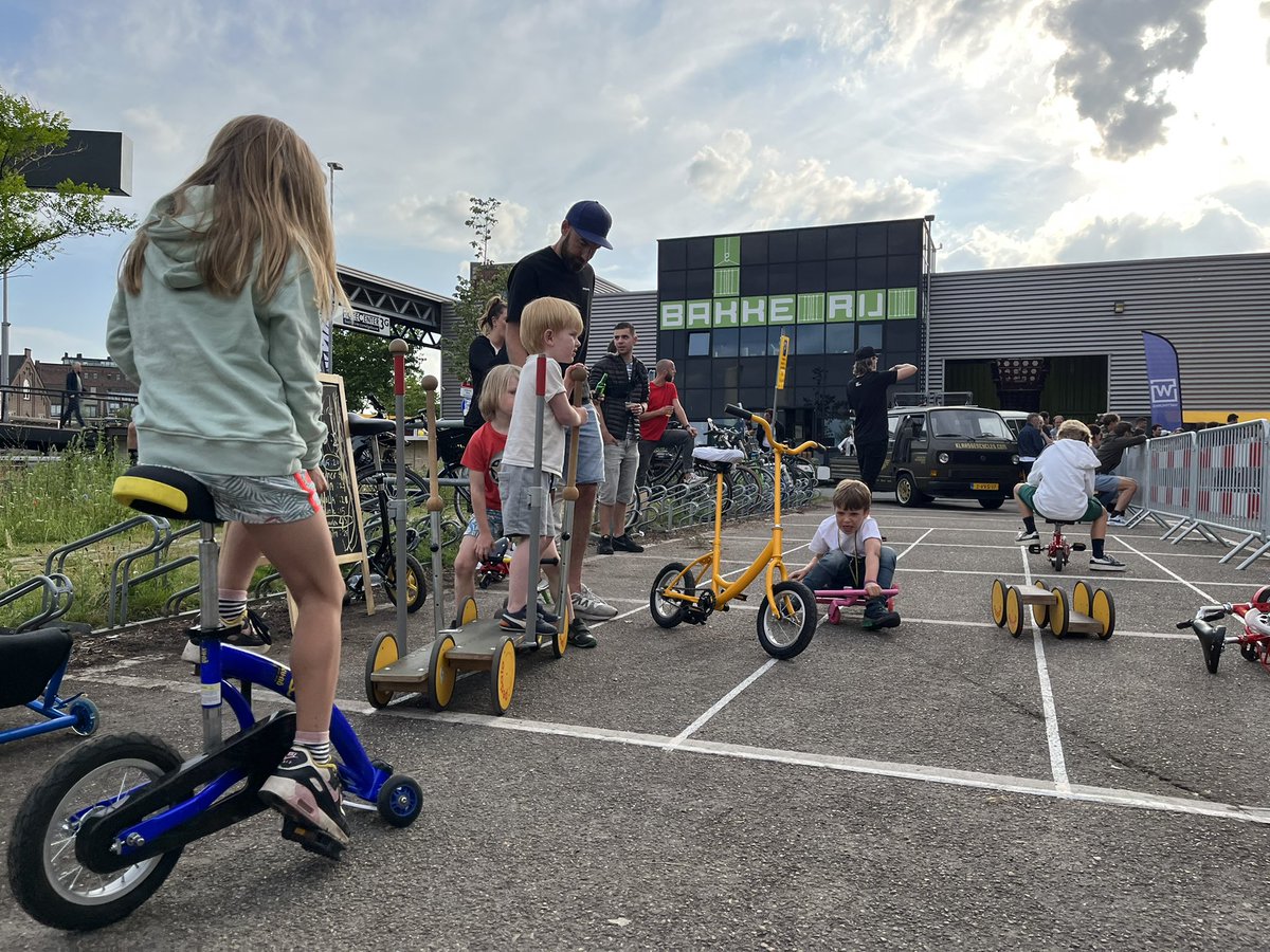 cycle_fun's tweet photo. 🎊FUNBIKING🎉 @rondomfigee 🏁🥳🚲

#fietsplezier #sportenspel #bewegen #gezond #randprogramma #buitenspelen #fiets #cyclefun https://t.co/wSwwYFvmZR