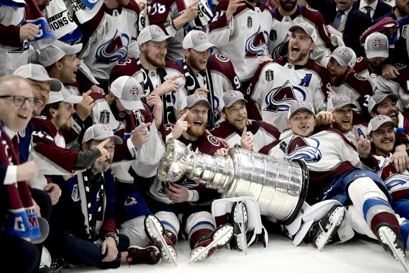 RyanKoenigsberg's tweet photo. Can someone ask Jon Cooper if this is too many men on the ice? https://t.co/jw1Ui5sgwf
