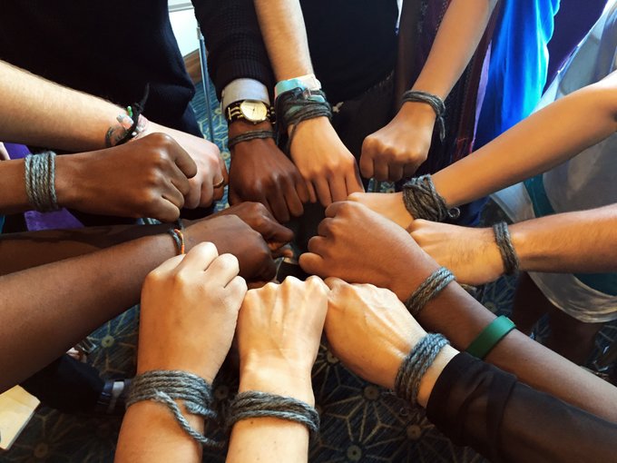 ❌Plan International regrette la décision de la Cour suprême américaine de ne plus garantir l'accès à l'#avortement aux États-Unis

📢Toutes les filles &amp; femmes doivent pourvoir disposer librement de leur corps &amp; avoir accès sans entrave aux soins de santé sexuelle !

 #RoeVWade