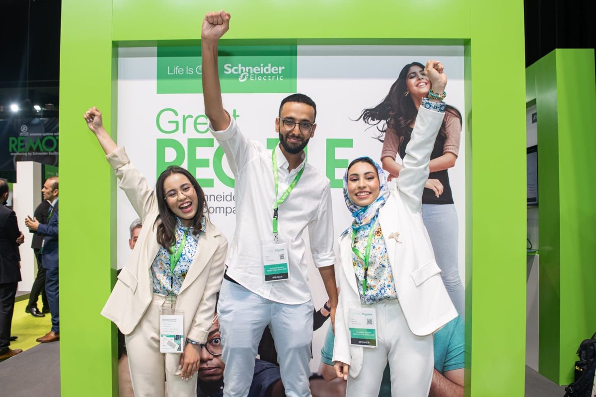 A BIG congratulations to our #SchneiderGoGreen 2022 winners, Team GreenOverMorrow from Morocco! 🥳 Abir Werzgan, Hajar Werzgan, and Omrane Derhy pitched their innovative solution to achieve efficiency & sustainability for all. spr.ly/6017ziAOW #WhatsYourBoldIdea