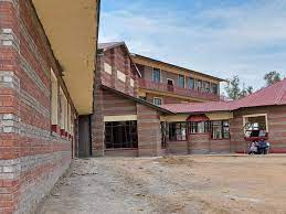 2023Focus's tweet photo. The State-Of-Art Simon Mazorodze School of Medicine and Health Sciences at Great Zimbabwe University in Masvingo is nearing completion and is expected to open its doors by August 2022 @DevelopmentUpd1 @ZimGvt_NDS1 @VNgwena1 @enkudheni @ZimcheOfficial @Lloyd_moyo1 @ZimLiveUpdates https://t.co/QF5HPZOKfd