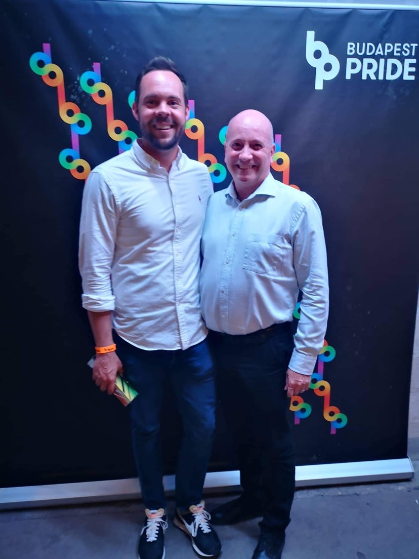 Deputy Ambassador <a href="/rshacksfcdo/">Richard Shackleton</a> attended the Opening Ceremony of the 27th Budapest Pride Festival last Friday. Congratulations to <a href="/PalMarci/">Márton Pál</a> , who  received the award of <a href="/hattertarsasag/">Háttér Society</a> for his work to support the LGBTQ 🏳️‍🌈community in 🇭🇺