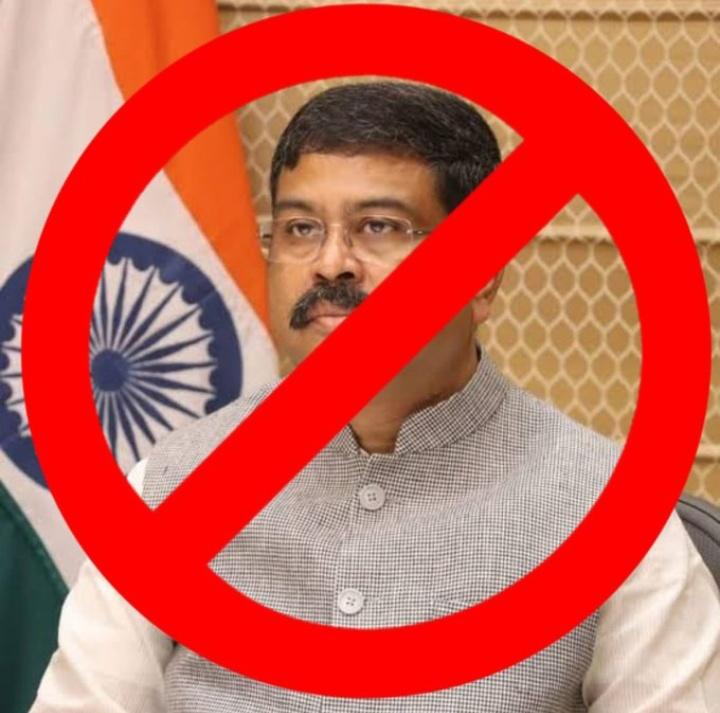 jaani_029's tweet photo. One of the worst education minister ever @dpradhanbjp  only attend events and not giving a single response on neet UG aspirant  #MODIJIextendNEETUG 
@dpradhanbjp https://t.co/vMfosleEBa