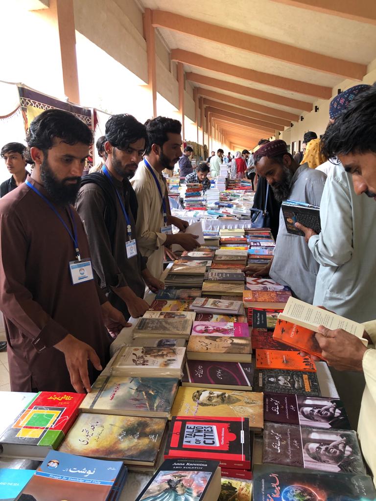BsacQtaZone's tweet photo. Baloch Students Action Committee BUITEMS unit has managed a book stall at the Quetta Literary Festival (QLF) under the banner of Balochistan Kitaab Karwan. Visit the stall, have books and nourish your minds.

#BalochistanKitaabKarwan
#QLF22 
#Quetta https://t.co/oG3fbuq8Jw