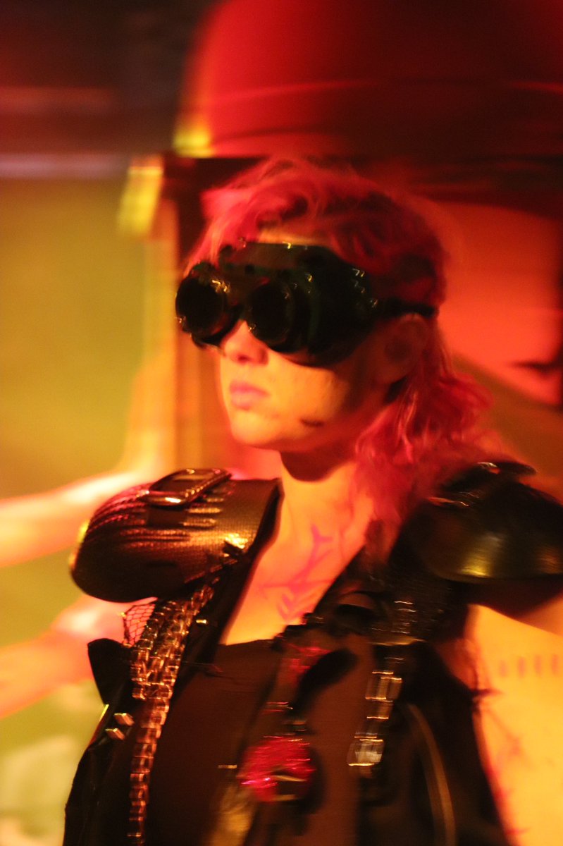 Our graduating Shakespeare production, Titus you’ve been a journey! I’m going to miss playing Marcus in this mad very bloody world we created! 🩸🔪 <a href="/FourthMonkeyTC/">Fourth Monkey</a> <a href="/TheRealBiddle/">Jamie Biddle 🐎 ✈️</a>