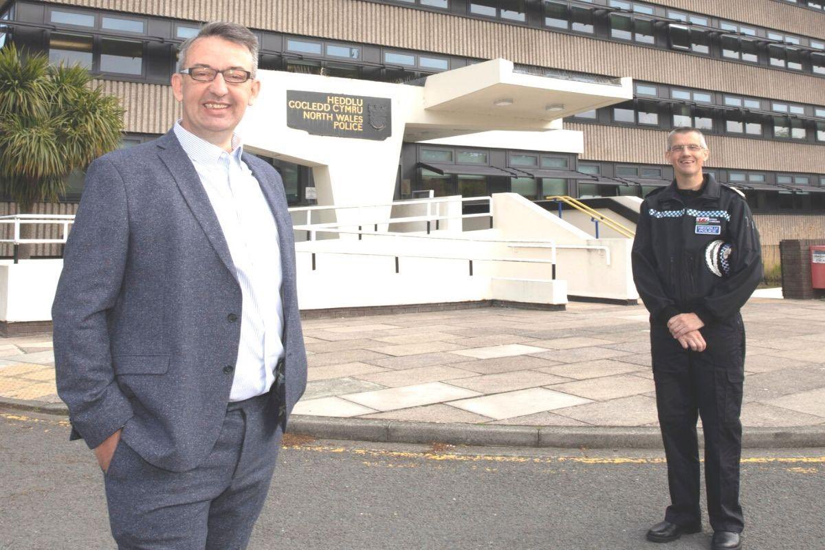 acdunbobbin's tweet photo. I am looking for an outstanding leader as our next Chief Constable. Fancy working with me, my team @NorthWalesPCC &amp; our communities in making @NWPolice the safest place to live and work? I want to build on @NWPCCFoulkes successes made to date.
🔗👇🏻

https://t.co/ELUONPisgx https://t.co/KnWVayHiR6