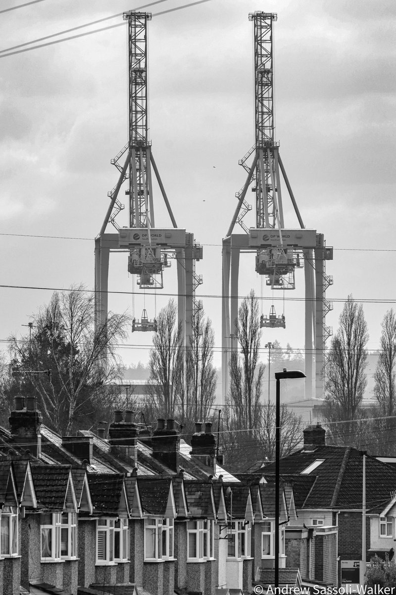 @TheLEPNetwork meeting with our CEO Anne-Marie Mountifield* &amp; Chair <a href="/HTPRachael/">Rachael.randall</a>. AMM* to intro <a href="/MUKSolent/">Maritime Solent</a>, driving £5.8bn local econ, winning <a href="/MaritimeUK/">Maritime UK</a> award 'Clean Maritime Enabler' &amp; role in application 1 of 8 Freeports in the UK.
<a href="/SolentFreeport/">Solent Freeport</a> #Solent2050 #SolentMaritime