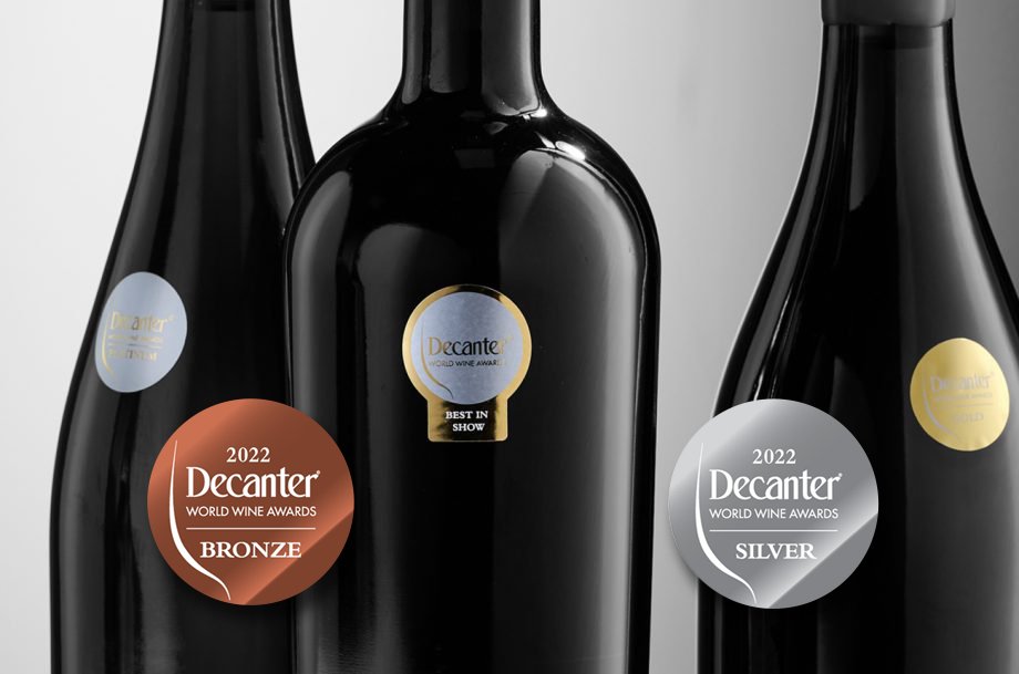 ¡Enhorabuena <a href="/VILELaFinca/">VILE La Finca</a>!
Excelente cosecha en los Premios <a href="/Decanter/">Decanter</a> 2022
Medalla de plata &gt;
🥈 VALJUNCO Rosado 2021
🥈 VLF Albarín 2018
🥈 Don Suero Crianza 2018
Medalla de bronce &gt;
🥉 VALJUNCO Albarín 2020
🥉 VILE LA FINCA tinto 2017
#idoleon #prietopicudo y #albarín #Leonesp