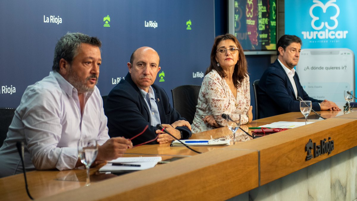 📲🚗El mundo rural riojano ya puede compartir coche mediante la app #RuralCar para desplazarse a otras poblaciones o para enlazar con los servicios públicos de transporte. 
⬇️
actualidad.larioja.org/noticia?n=not-…