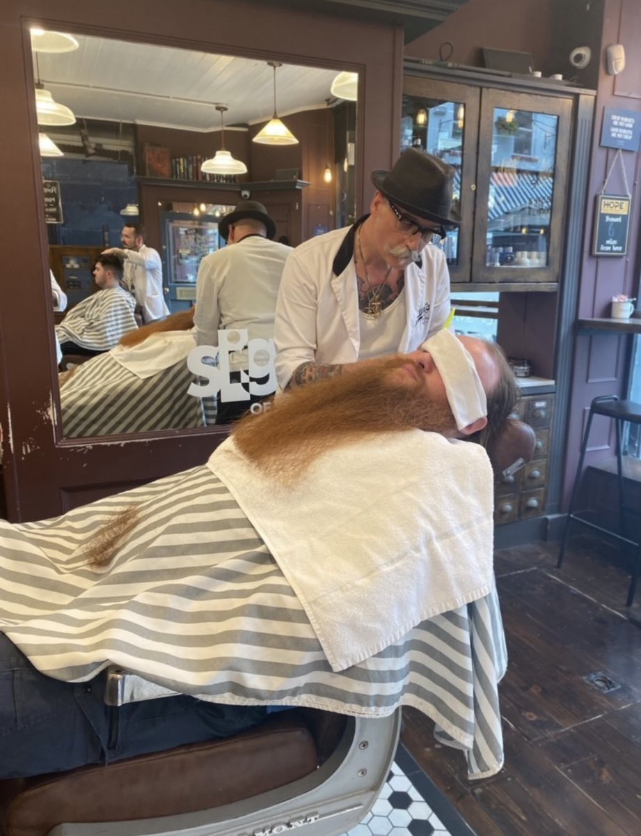 There are beards and then there's awesome beards.... looks like a member of ZZTop popped into Sam's Barbers on Dame Lane! #DublinTown #SamsBarbers #LoveDublin #Dublin #DublinBarber