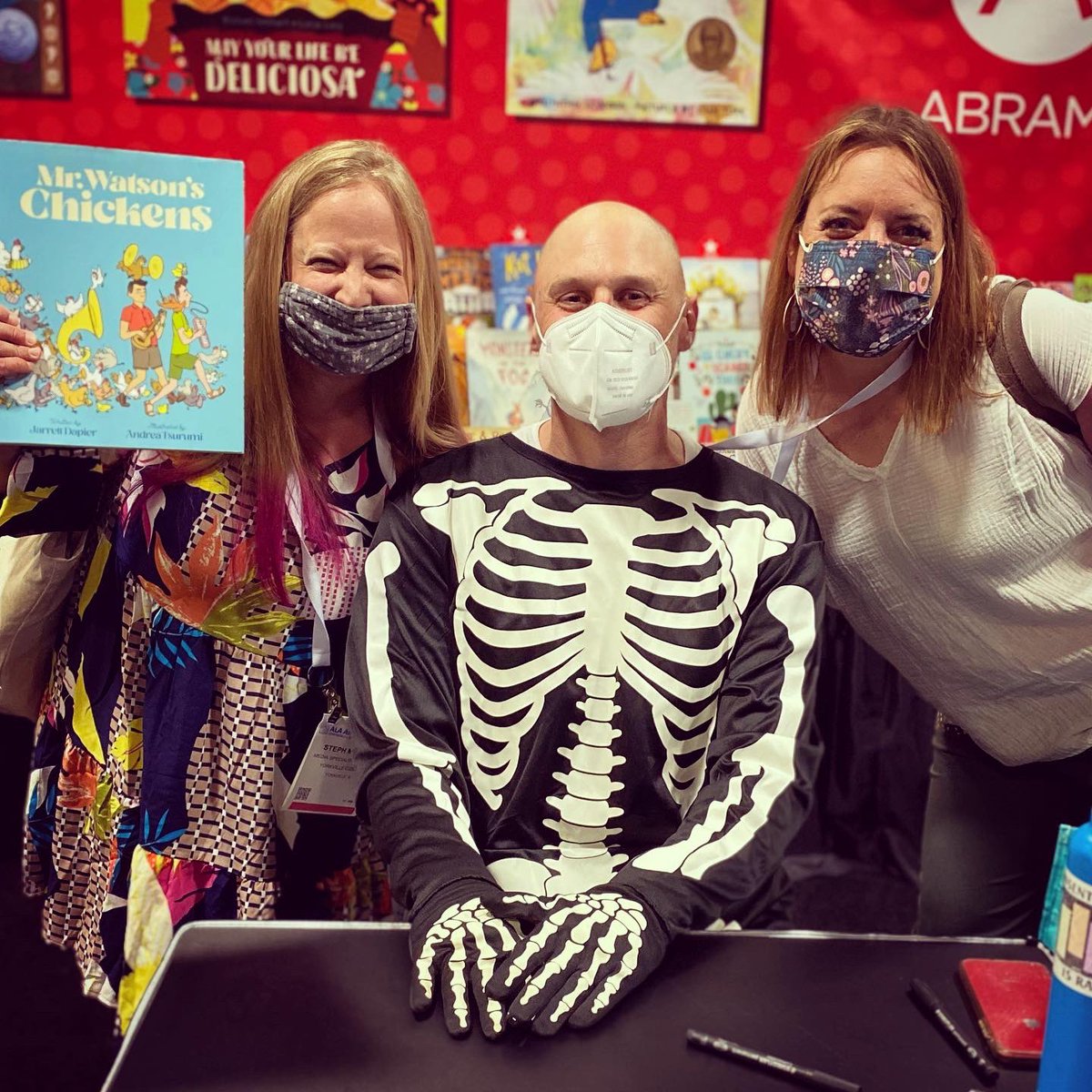 LibrarianBookends (Steph 💛& Mary❤️) #alaac24 tweet media