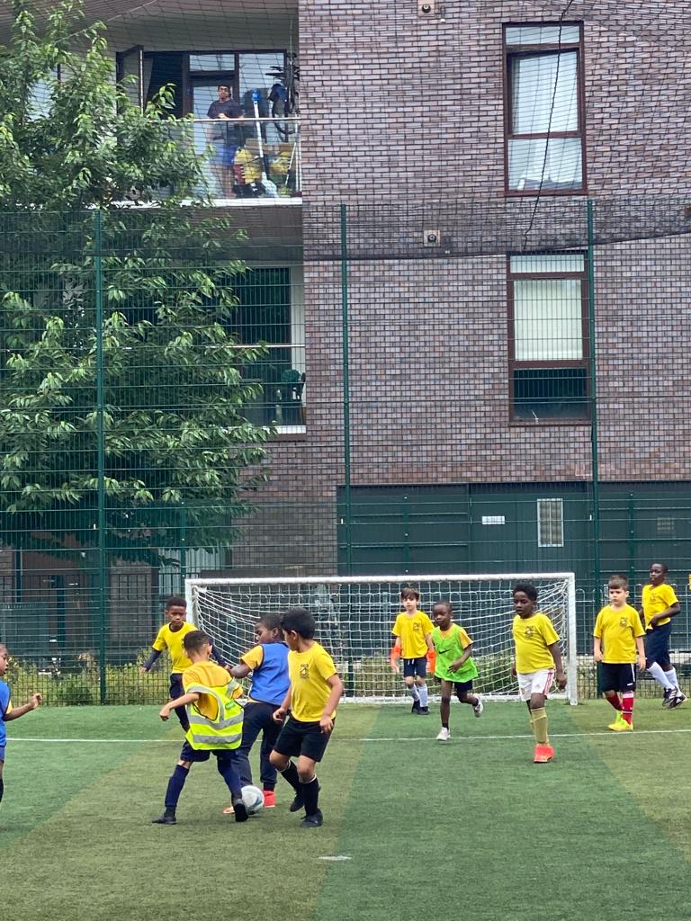StAndrewsSW9's tweet photo. KS1 and KS2 (Y1&amp;2 and Y3&amp;4) have participated in @Enthusekids football tournament! We are really proud of their achievements and they have all had an amazing experience! #football #PE 
KS1- 3rd place
KS2- 1st place https://t.co/IWSPCp45py