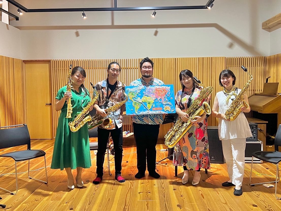 yui_221's tweet photo. Saxophone  shower
無事終演しました！ https://t.co/8KkqkgLd9q