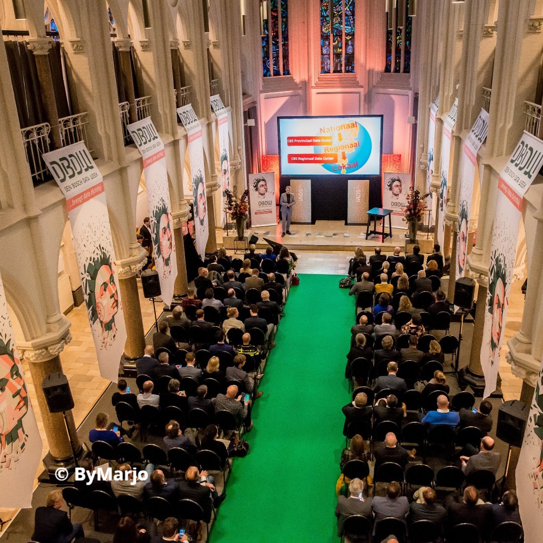 Den Bosch heeft een historisch decor, maar is zeker niet ouderwets. Zo ontwikkelt de stad zich tot het episch centrum van #DataScience met o.a. JADS en het jaarlijks terugkerende event Data Week NL. Bespreek de mogelijkheden met Den Bosch Partners   bit.ly/3a6Gjo6