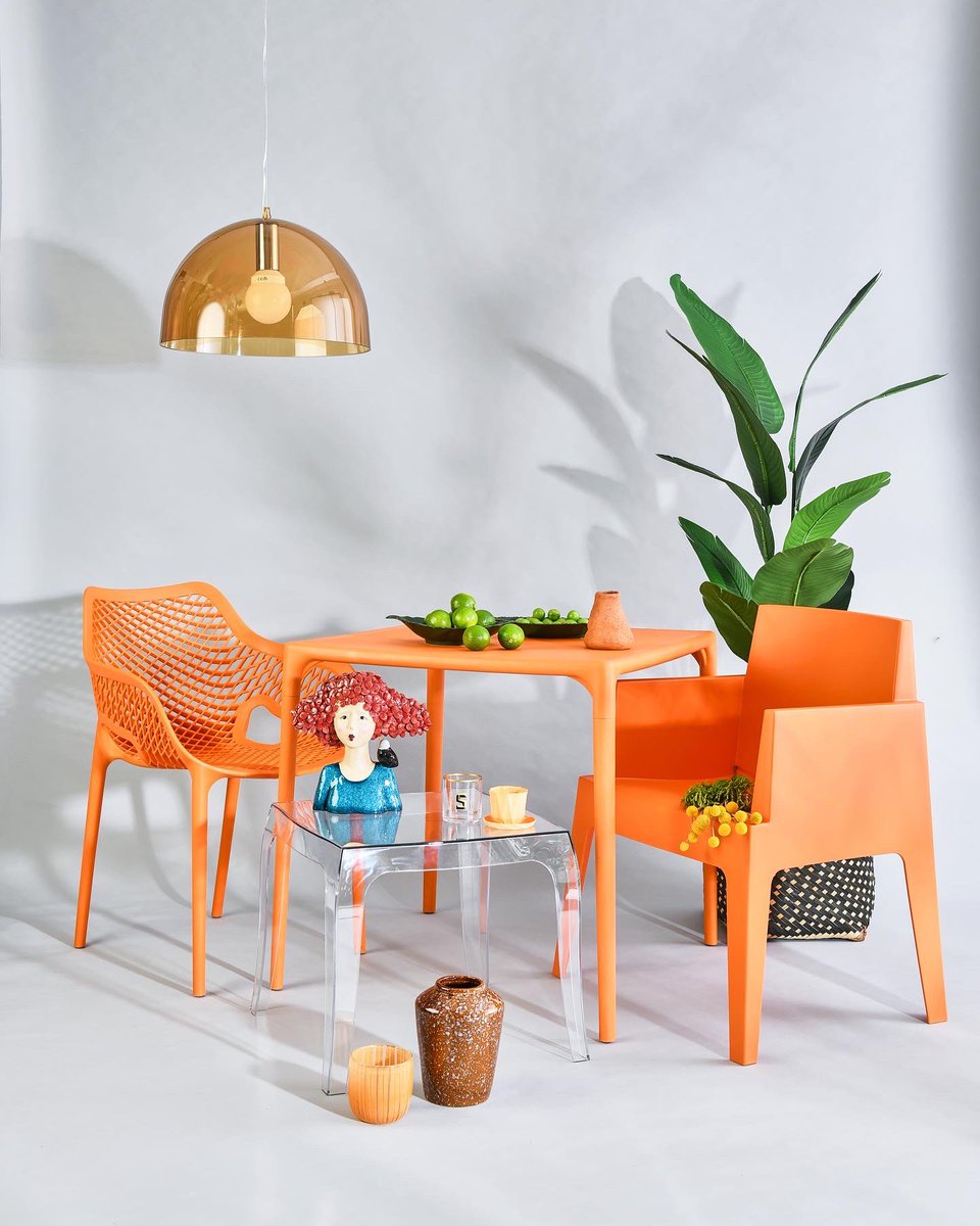 Hasretle beklediğimiz yaz mevsimi sonunda geldi!Üstelik <a href="/SiestaTR/">Siesta Exclusive</a> ile renklenen yaz sayımızda birbirinden renkli ve kaliteli Siesta çekimlerimizi görmek için yaz sayımız tüm dijital ve basılı dergi platformlarında. #SiestaZamani
Styling: <a href="/gokcekizz/">Gökçe Karaman Önemci</a> 
Fotoğraf: <a href="/Emreonemci/">emre önemci</a>