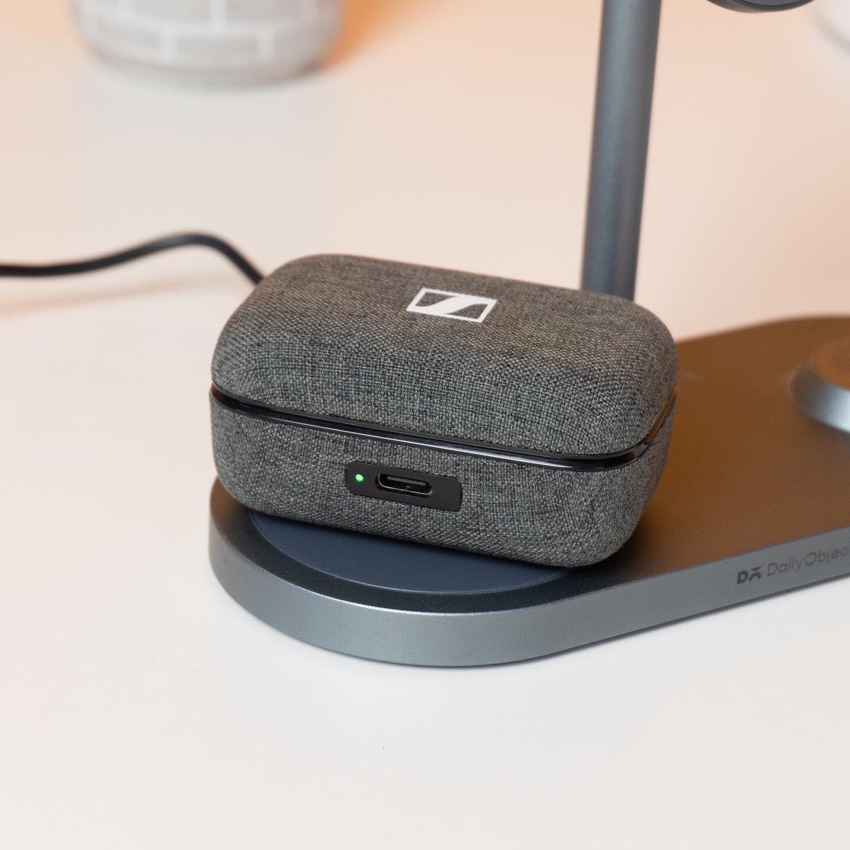 techbharat's tweet photo. First look of sennheiser Momentum True Wireless 3
@SennheiserIndia @SennheiserAsia
#sennheiser #movementum #truewireless3 #MTW3 https://t.co/TFzP36DsnO