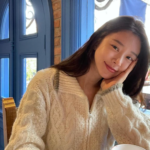 kaestheticjpeg's tweet photo. : ̗̀➛ lee joo-bin

•·.·' #이주빈 #LeeJoobin #Joobin #MoneyHeistKorea #MoneyHeistKorea_JointEconomicArea #종이의집공동경제구역 '·.·• https://t.co/JwFD6aenT6