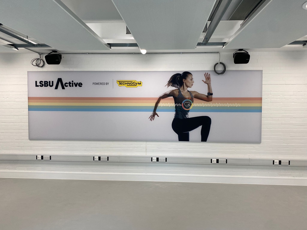 Sign_SolutionUK's tweet photo. Our fitting team were up in London this week, fitting some printed fabric frames for Technogym &amp; LSBU and the space has been totally transformed! 

#wallgraphics #design #print #install #technogym #lsbuactive #leisureindustry #gym #wallart #fabricprinting #fabric #london https://t.co/FhWhbjIQVA