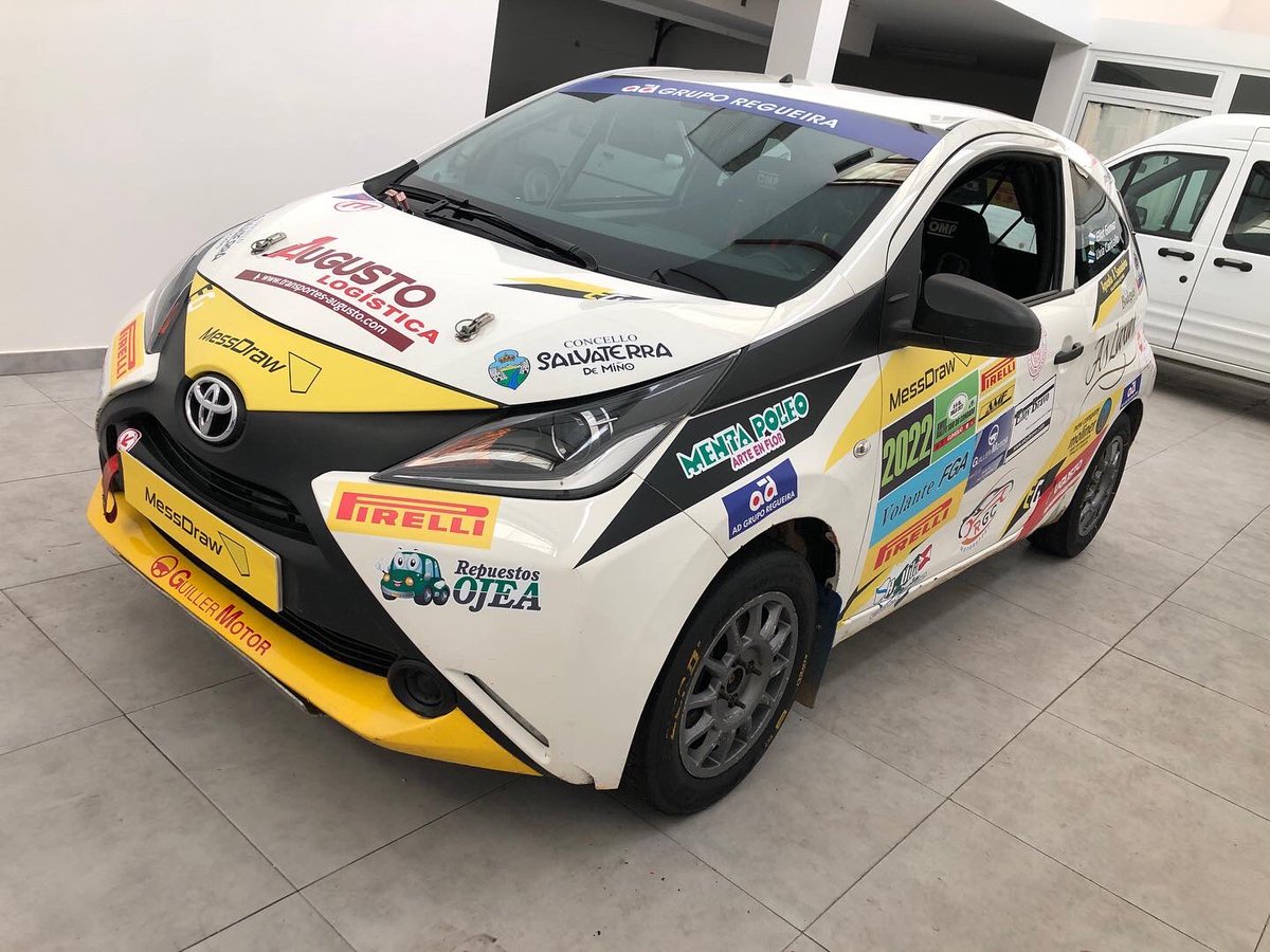 mess_draw's tweet photo. Tocaba vestir el coche del Debut!
El debut de Eliot como piloto y otra vez con Uxia a la derecha. Mucho ánimo jóvenes!💪🏼😁
#MessDraw #diseño #design #vinilo #vinyl #rotulación #publicidad #Mactac #Arlon #Ritrama #racing #rally #livery #carwrap https://t.co/uEgiDNhzCo