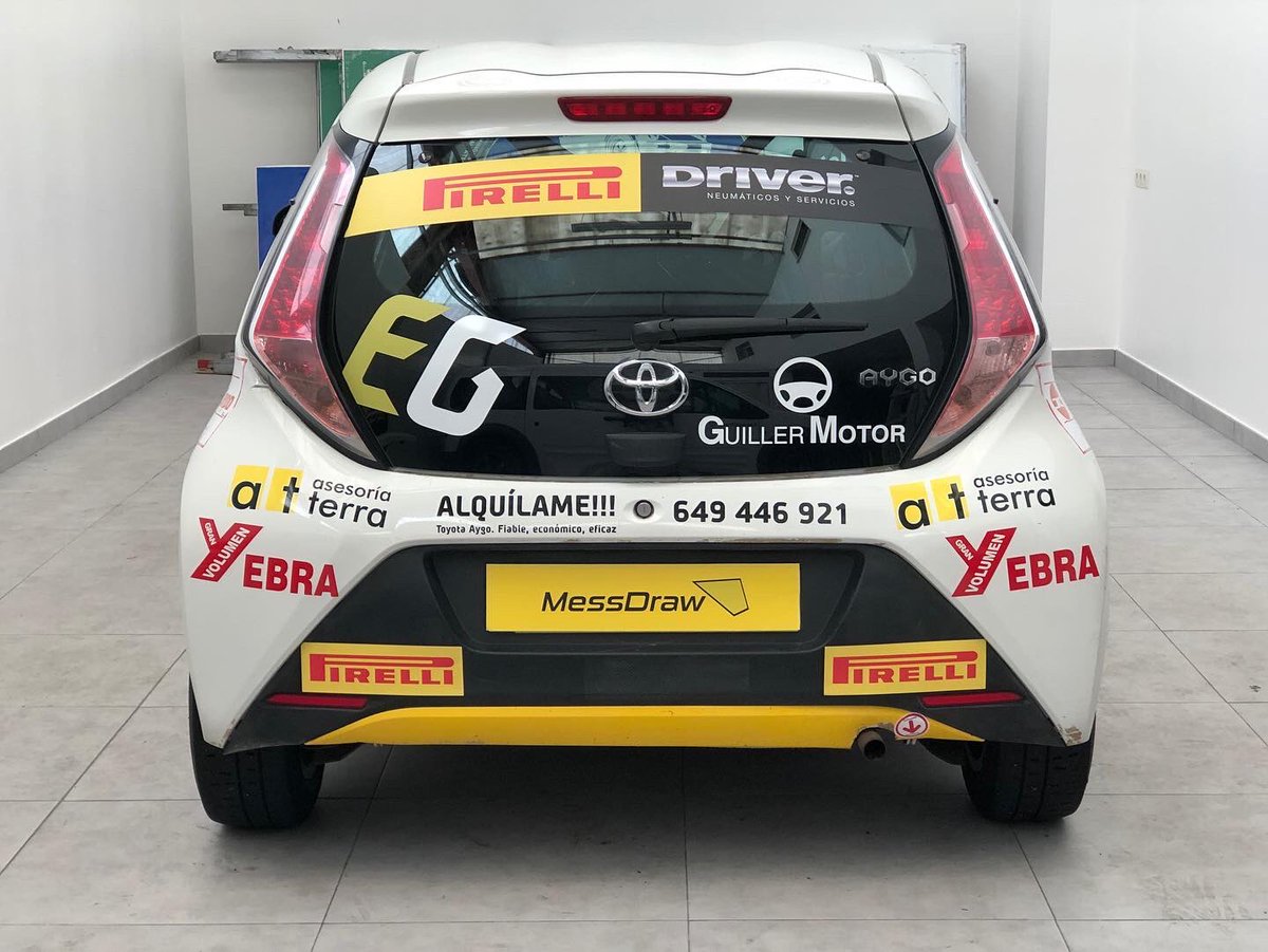 mess_draw's tweet photo. Tocaba vestir el coche del Debut!
El debut de Eliot como piloto y otra vez con Uxia a la derecha. Mucho ánimo jóvenes!💪🏼😁
#MessDraw #diseño #design #vinilo #vinyl #rotulación #publicidad #Mactac #Arlon #Ritrama #racing #rally #livery #carwrap https://t.co/uEgiDNhzCo