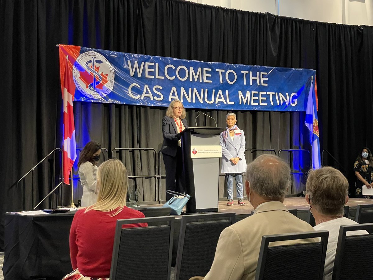 Congratulations to our Chair, Dr. Doreen Yee, for winning the Outstanding Volunteer Award at the CAS Annual Meeting yesterday! 👏 Much deserved, to say the least!